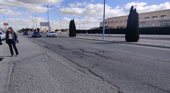 El Ayuntamiento  pavimentará el tramo de la Carretera Madrid hasta la rotonda de las Llaves