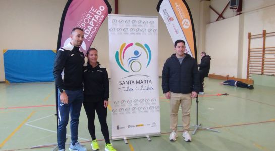 60 alumnos del Instituto Torrente Ballester participan en un taller de goalball enmarcado en 'Santa Marta Tod@s Incluid@s'