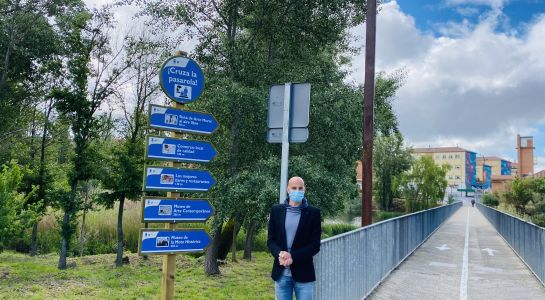 El Ayuntamiento instala nueva señalización en la Isla del Soto para atraer a más turistas